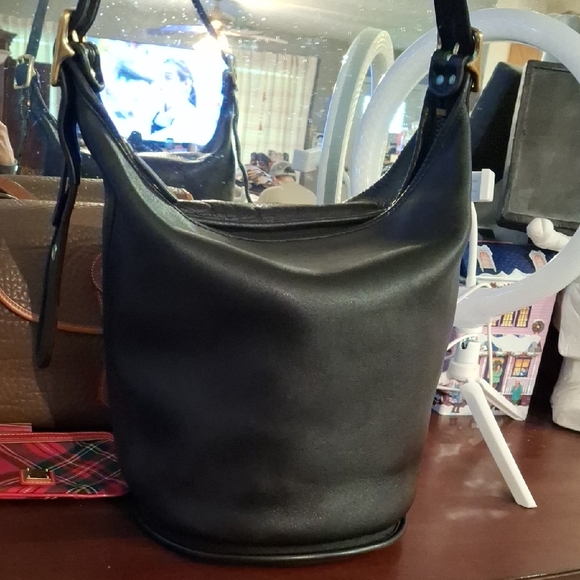 Vintage Coach Black Leather Hobo Bag - Picture 9 of 16